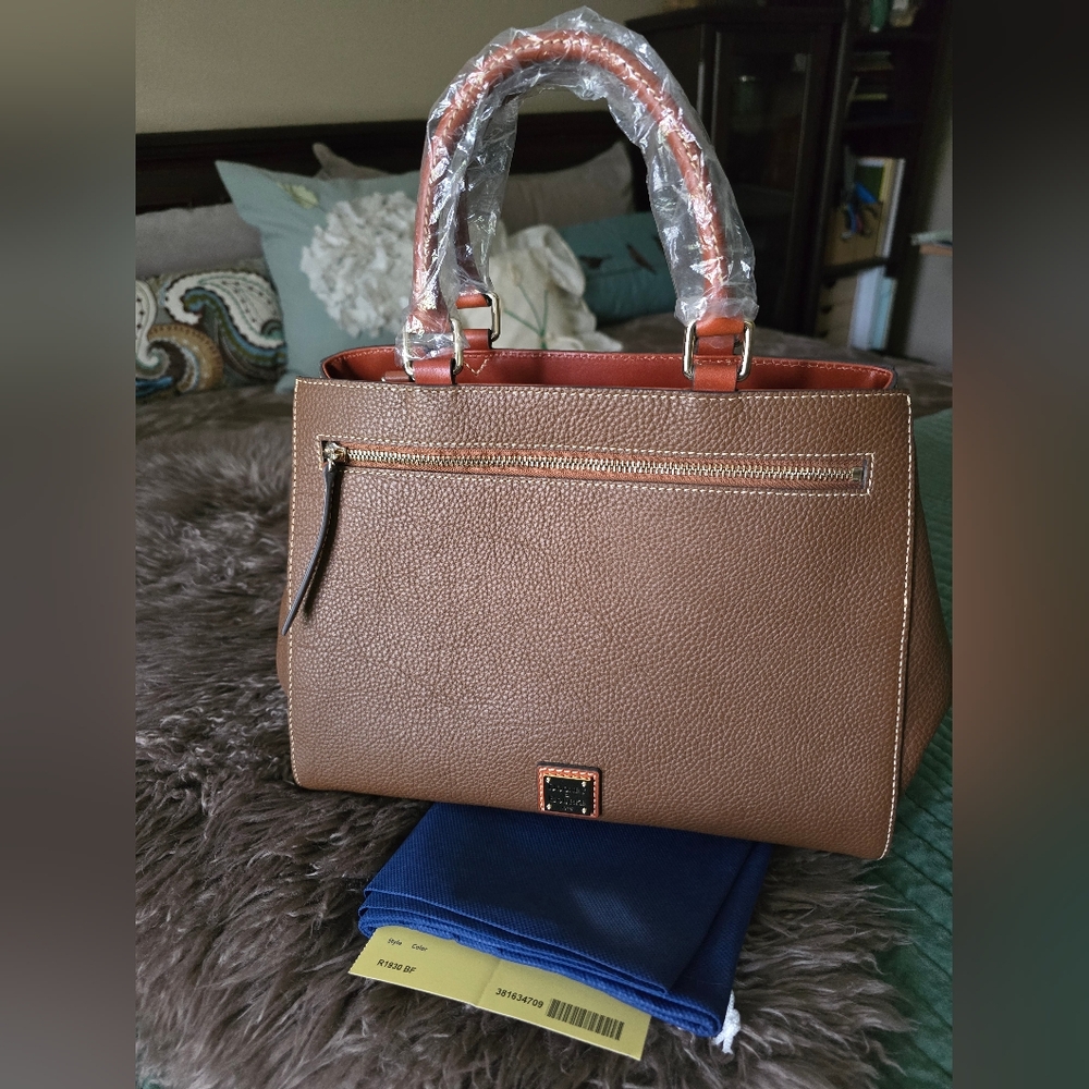 Dooney & Bourke Pebble Grain Zip Satchel Bark R1930BF NWT - Picture 2 of 7